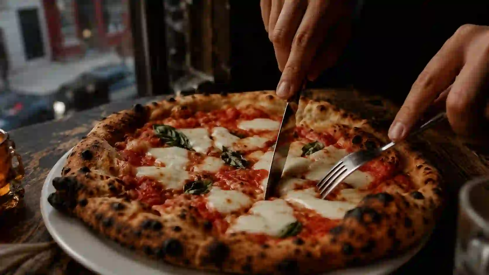 una pizza napoletana nyc